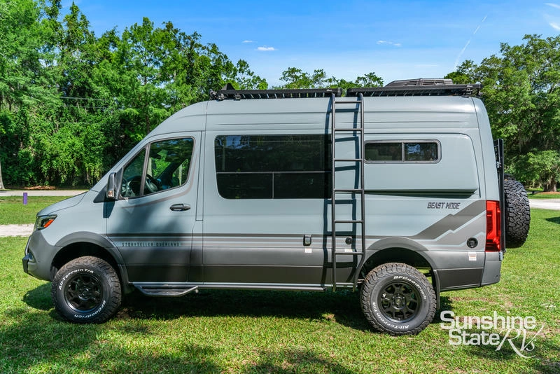 Storyteller Overland mode van 