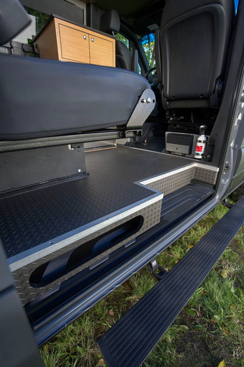 OutsideVan_DSC9905 copy