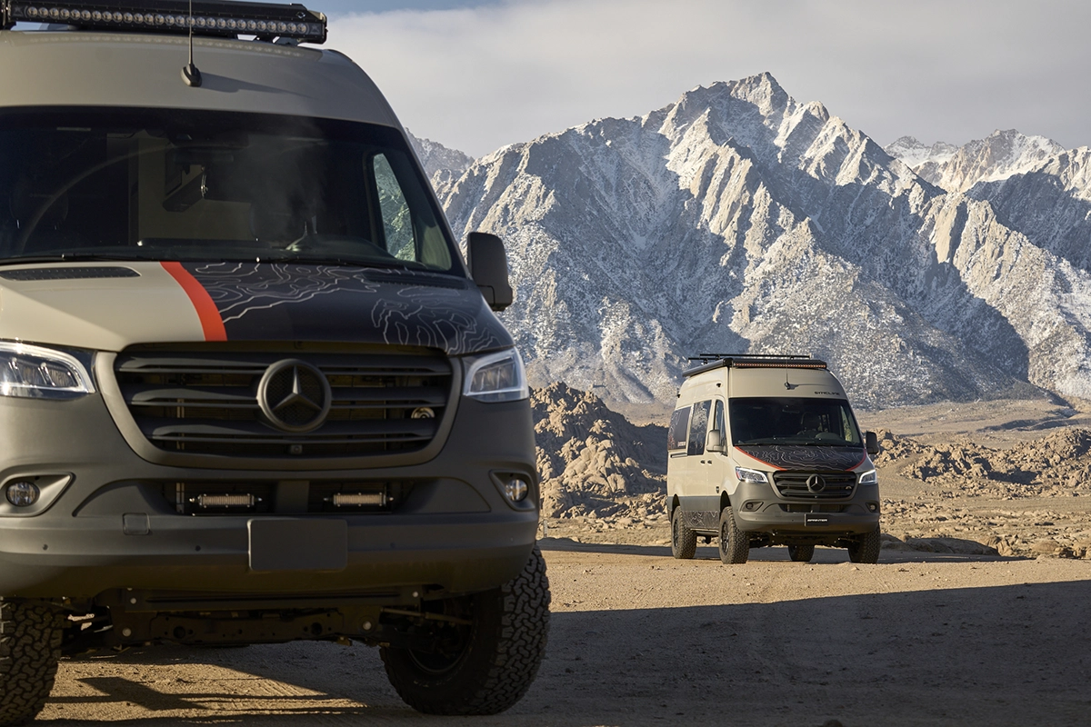 Outside Van Syncline model in a mountain scene