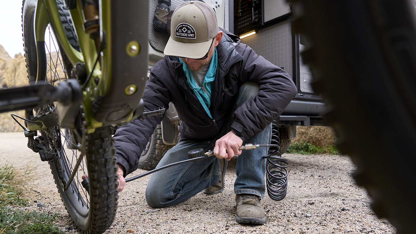 syncline-MTB-outside-van_DSC6695 copy Syncline on-board air compressor to pump up bike tires