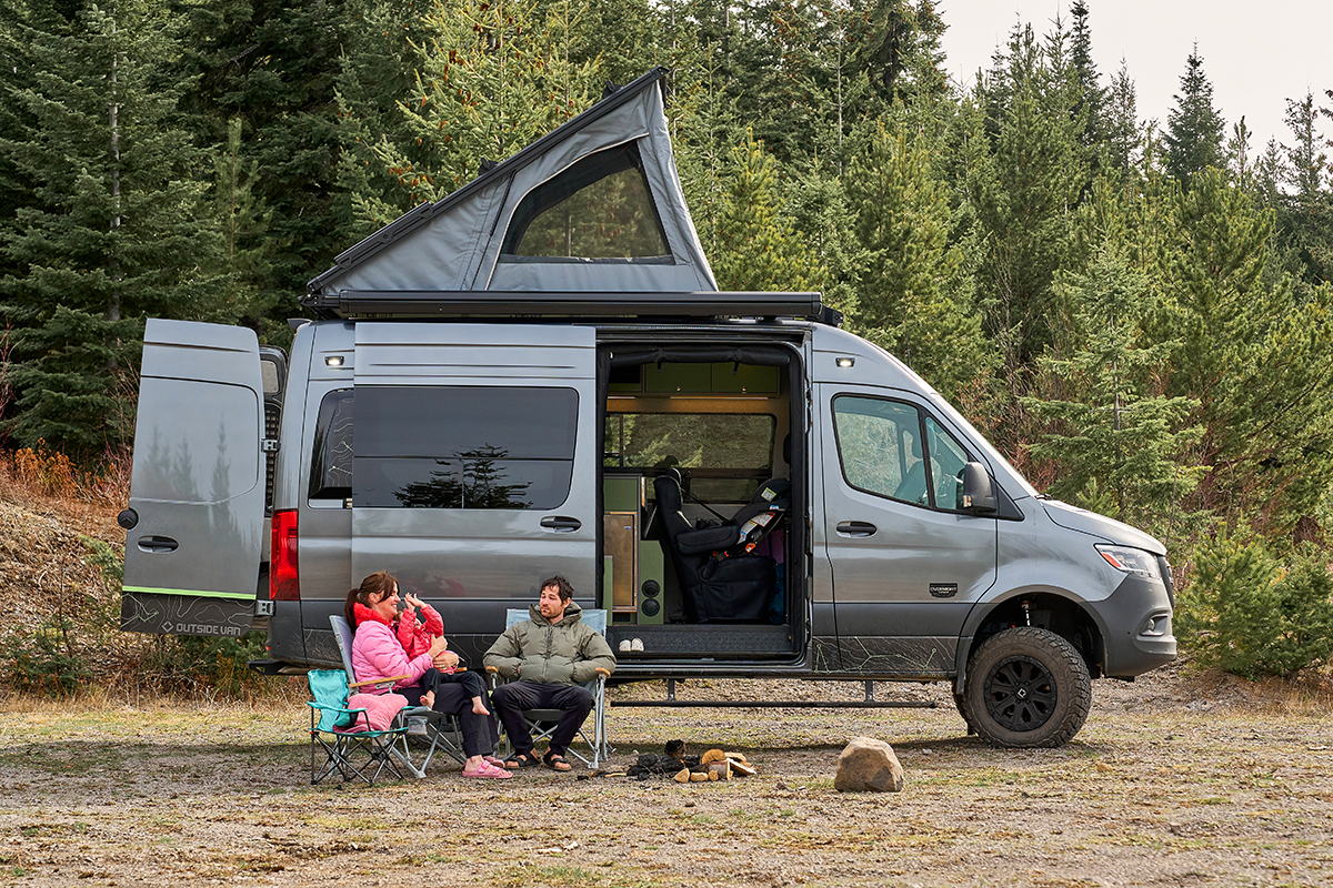 Overnight_Family_OutsideVan_Side_DSC9793_Web Outside Van Overnight Family Day