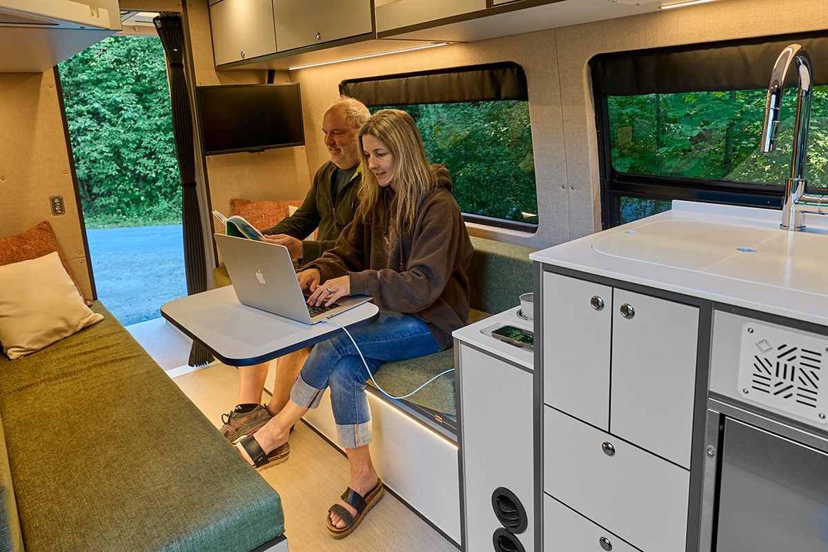 OutsideVan_Parks_DinetteMap6_9x16_Web copy Outside Van Parks Mobile Office Laptop Power