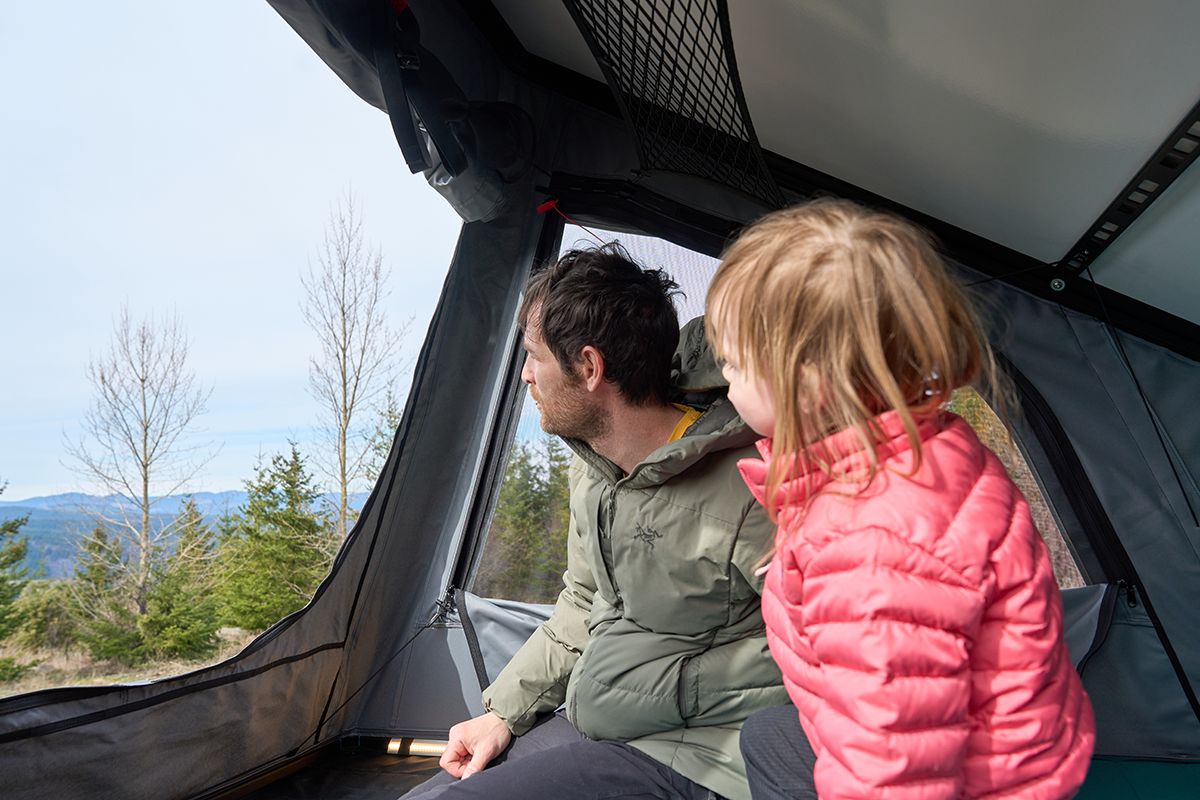 Overnight_Family_OutsideVan__DSC9963 copy Outside Van Overnight Super Pacific CloudCap open